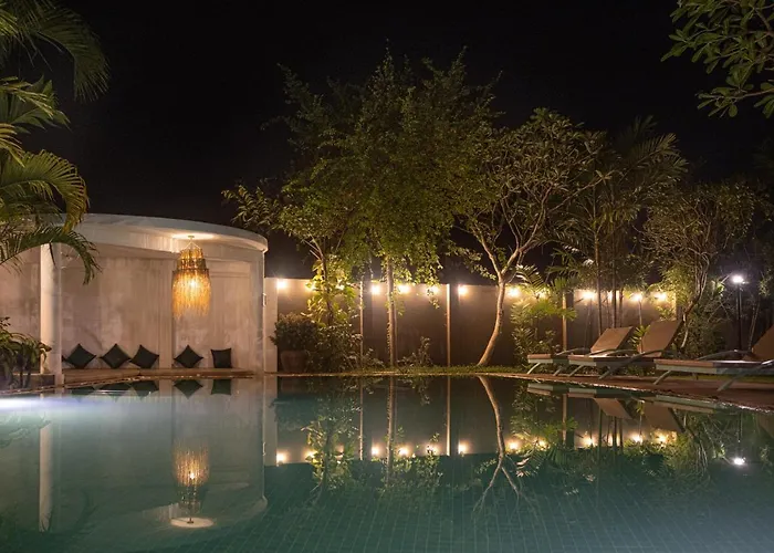 Through The Looking Glass Wellness Retreat Hotel Siem Reap