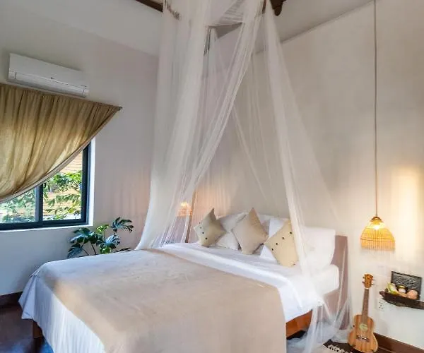 Hotel Through The Looking Glass Wellness Retreat 5*