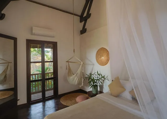 Hotel Through The Looking Glass Wellness Retreat 5*