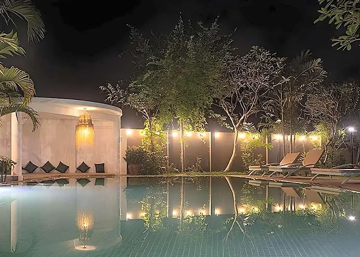 Through The Looking Glass Wellness Retreat Hotel 5*