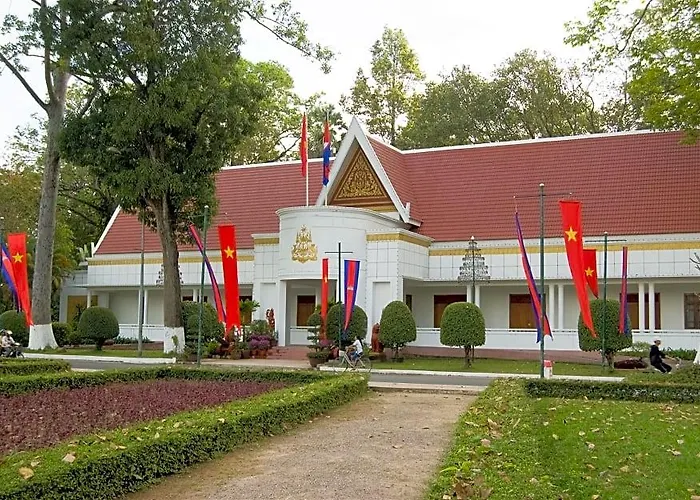 Hotel Through The Looking Glass Wellness Retreat 5*