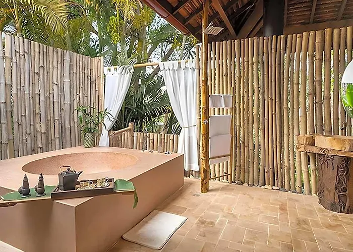 Hotel Through The Looking Glass Wellness Retreat 5*