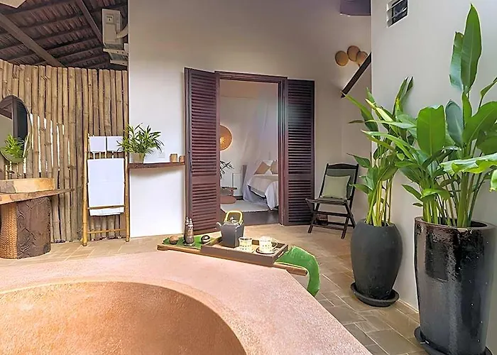 Through The Looking Glass Wellness Retreat Hotel Siem Reap